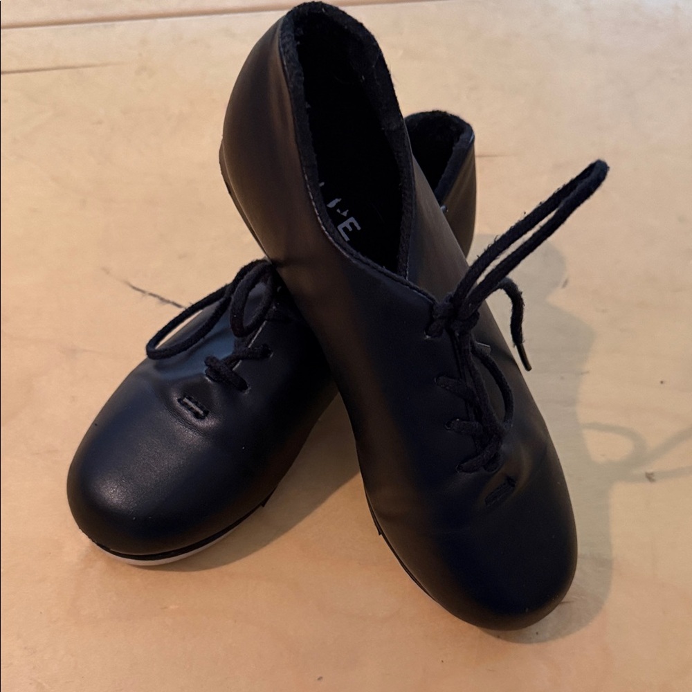 Capezio Black Kids Tap Shoes - Picture 4 of 4